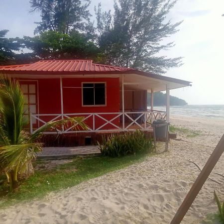 Tumombuvoi Homestay Tiga Papan Kültér fotó